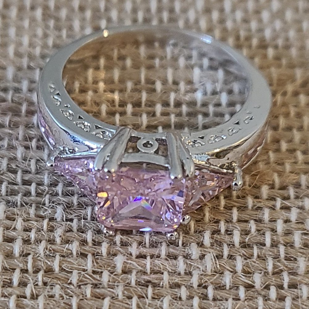 Pink Three Stone Ring - Picture 5 of 6